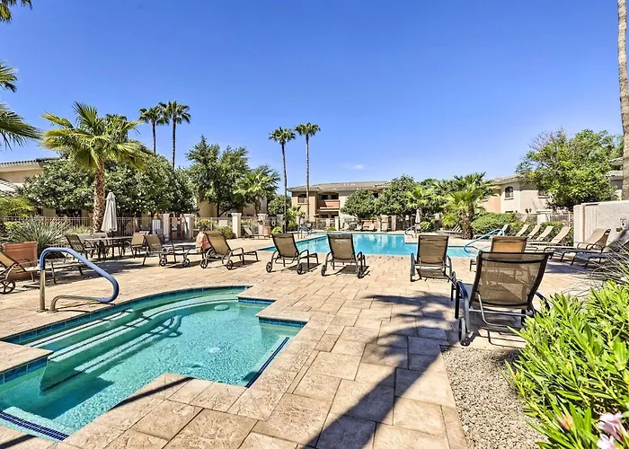 3 Mi To Camelback Ranch: W/ Pool Access Phoenix