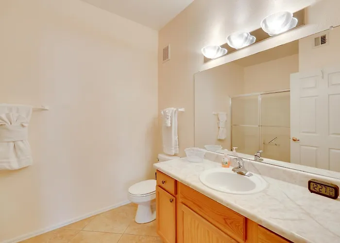 3 Mi To Camelback Ranch: W/ Pool Access Holiday home *