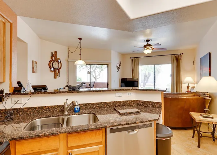 3 Mi To Camelback Ranch: W/ Pool Access Holiday home Phoenix